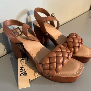 New with tags brown strappy heels